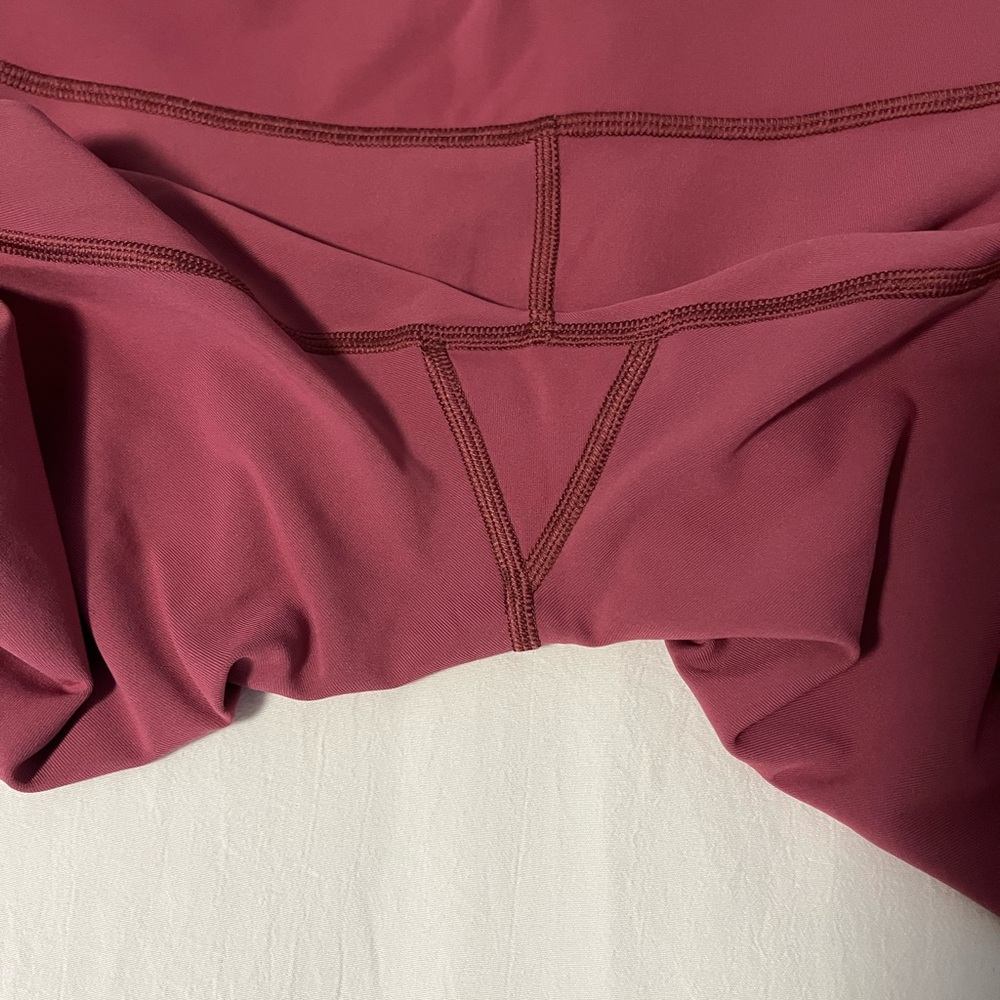 Lululemon Wunder Under Crop *Mid-Rise FullOn Luxtreme 21” Leggings Size 6 Merlot - Picture 9 of 13